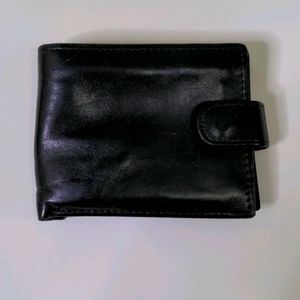 Tracker Leather Wallet